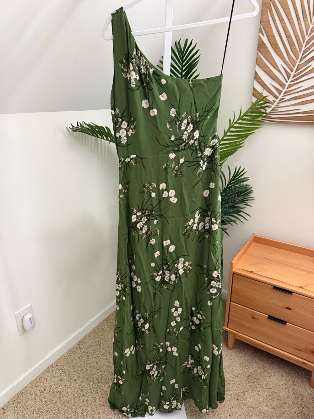 Reformation Evelyn Floral Maxi Dress in Green Floral 6 - Picture 6 of 7